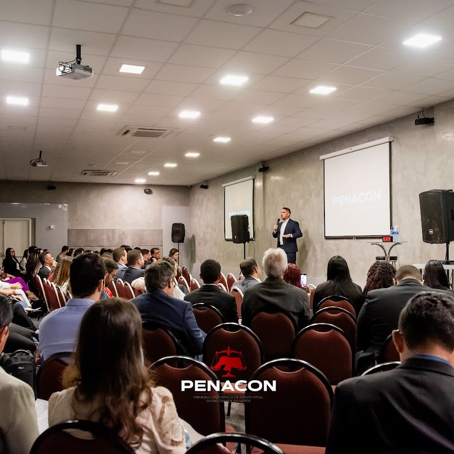 Auditório cheio durante a I PENACON